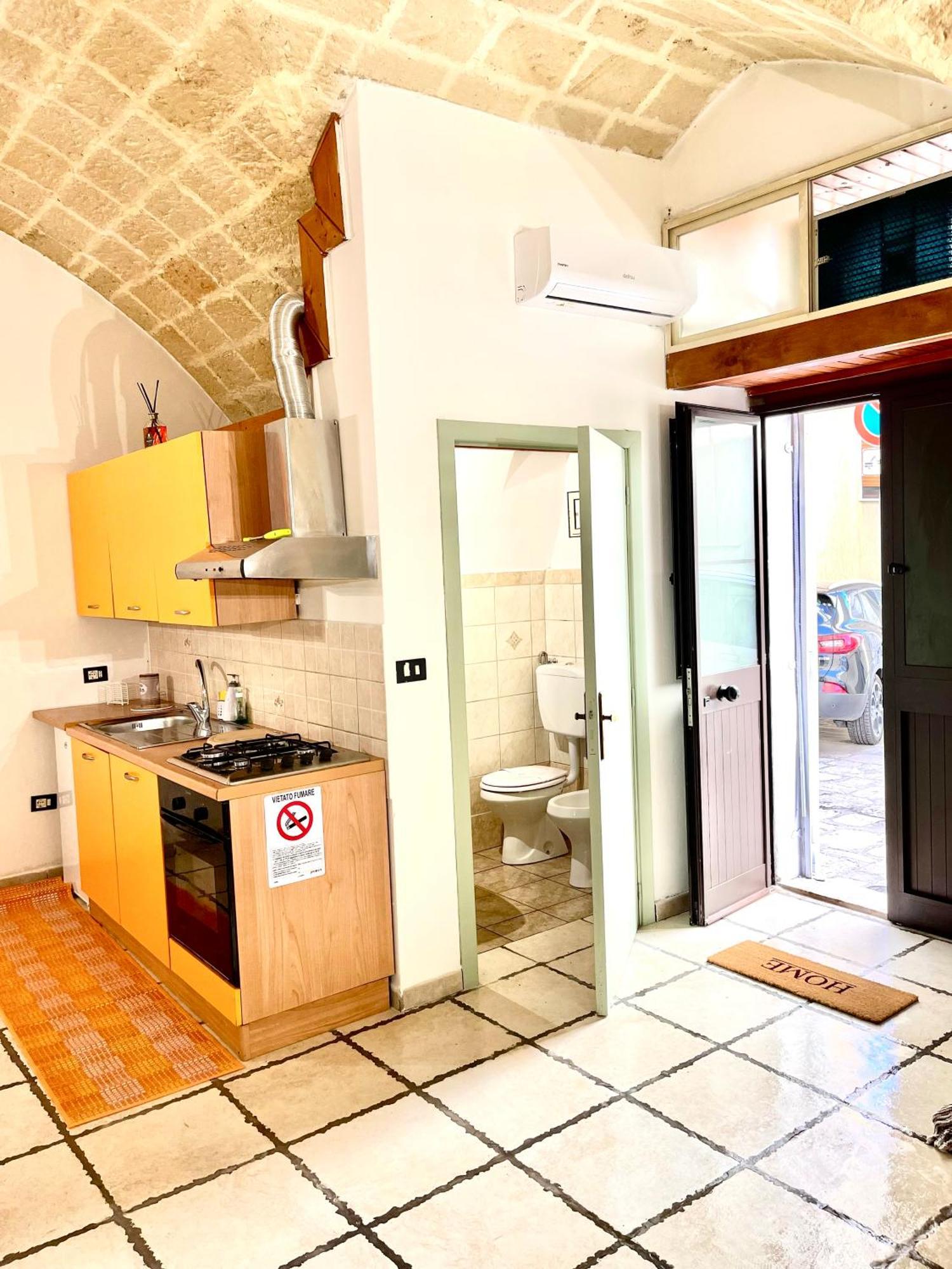 History Station Apartamento Brindisi Exterior foto