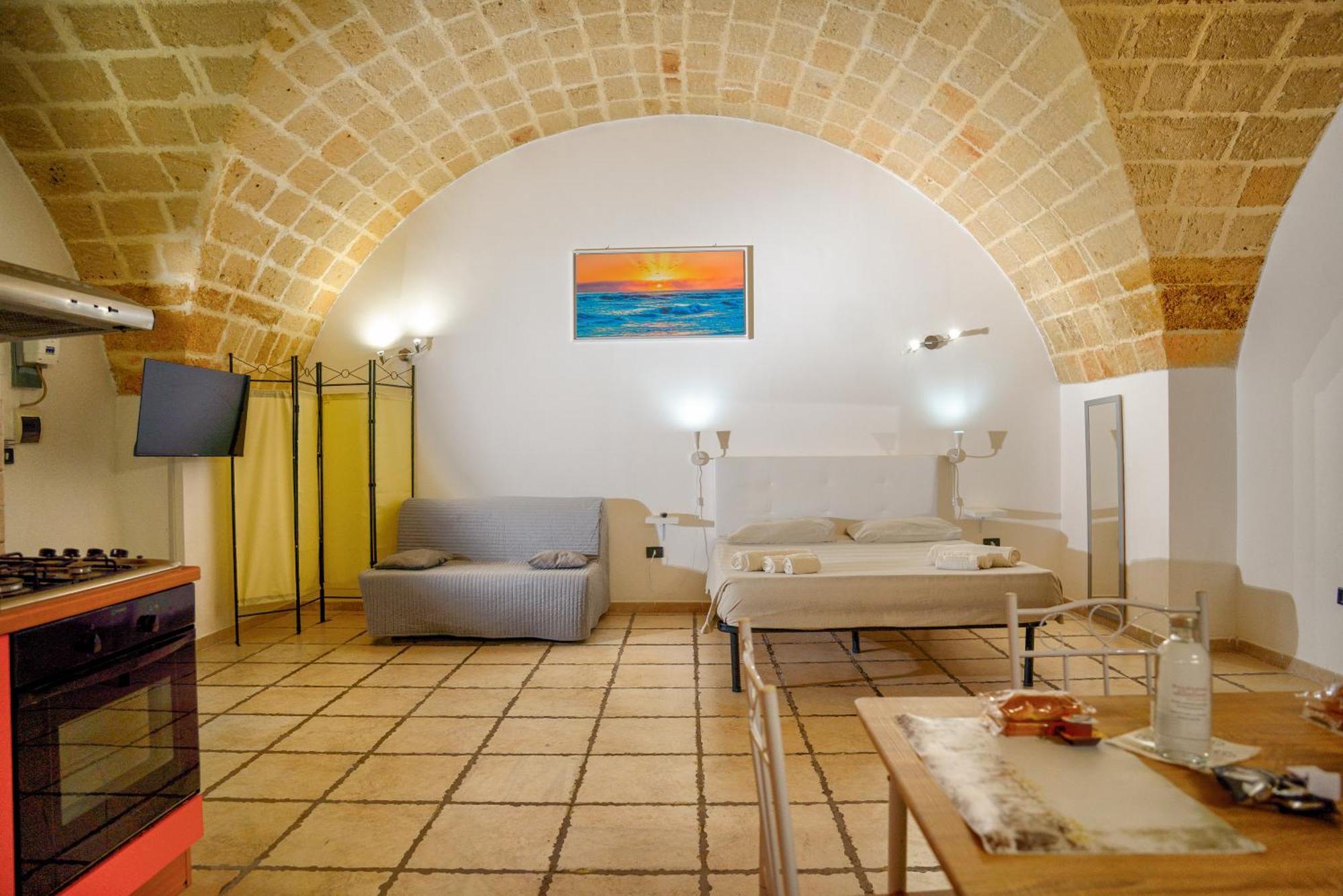 History Station Apartamento Brindisi Exterior foto